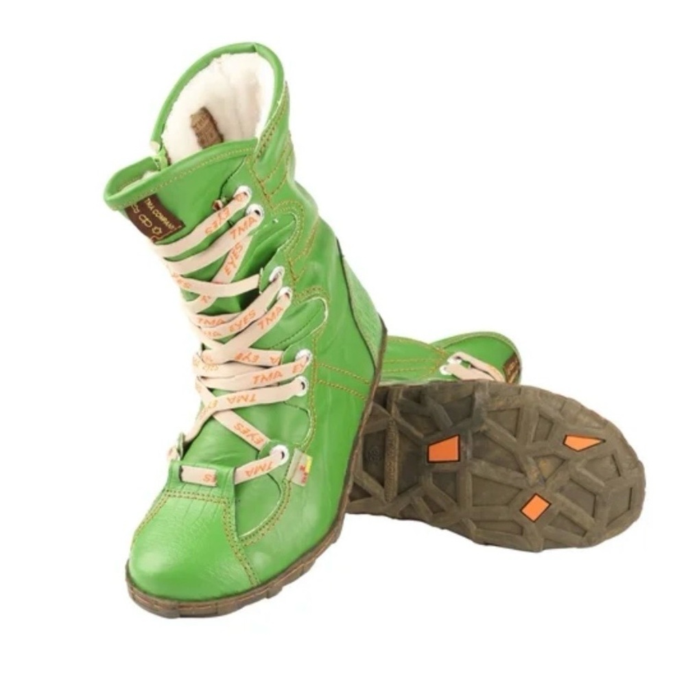 Puffy Pathfinders TMA Eyes boots size 37 women’s 6.5